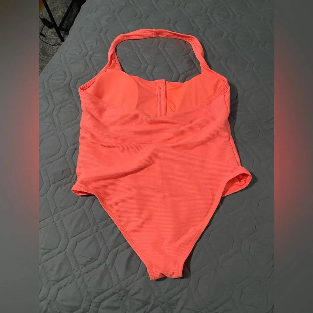 Aeropostale Ribbed Halter One-Piece Swimsuit XL - Picture 6 of 6
